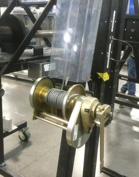Hand winch for manufacturing application